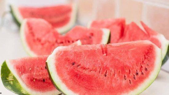 吃瓜只是长胖吗,揭秘吃瓜背后的健康影响